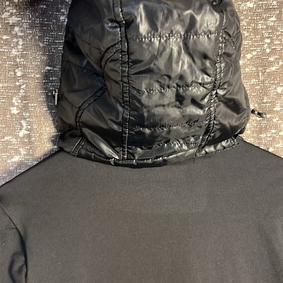 Disney Parks Run Jacket Womens Med Every Mile is Magic Mickey Mouse Microfiber - Picture 12 of 12